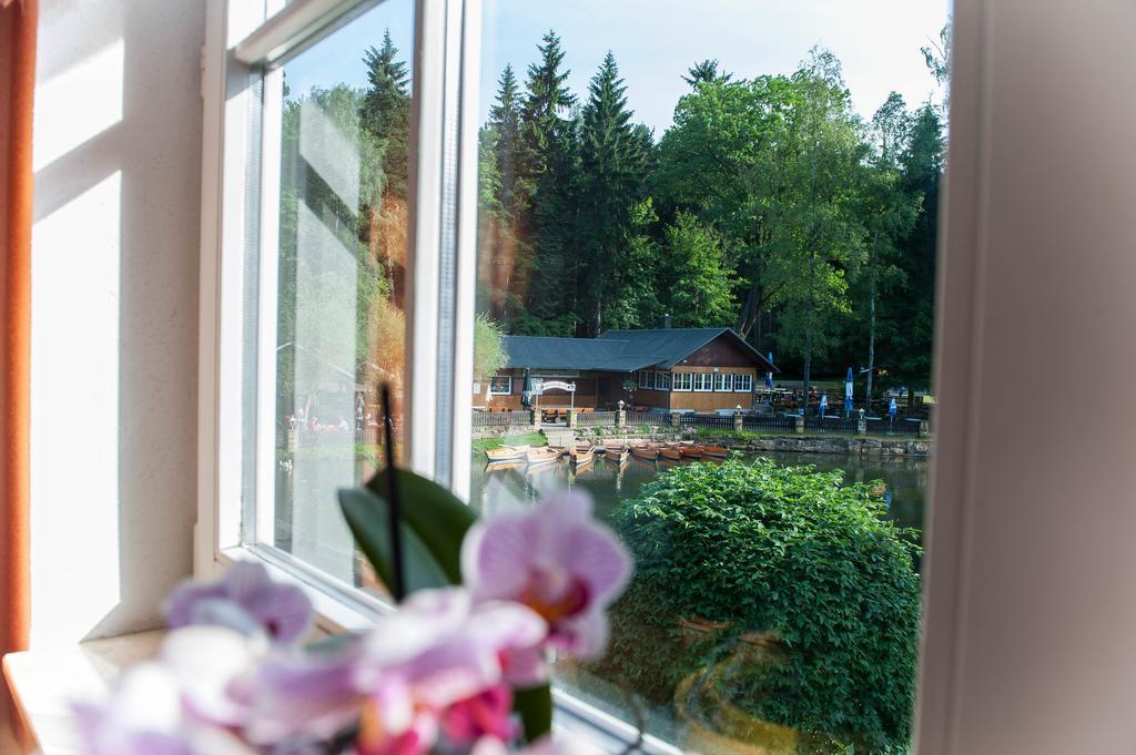 Hotel Gondelfahrt Kurort Jonsdorf Exterior foto