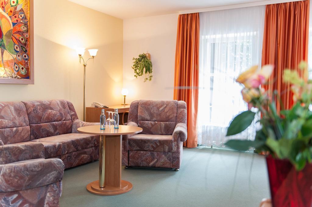 Hotel Gondelfahrt Kurort Jonsdorf Exterior foto